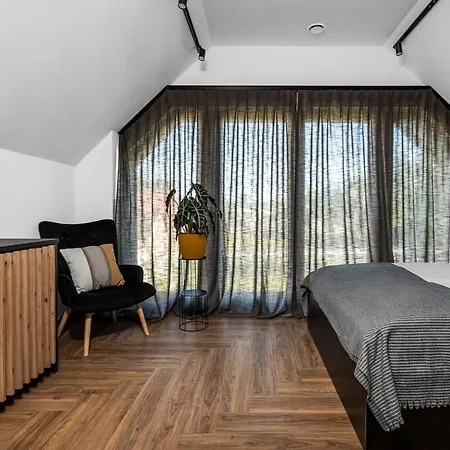 Bike Aparthouse 44 Vakantiehuis Radomierzyce
